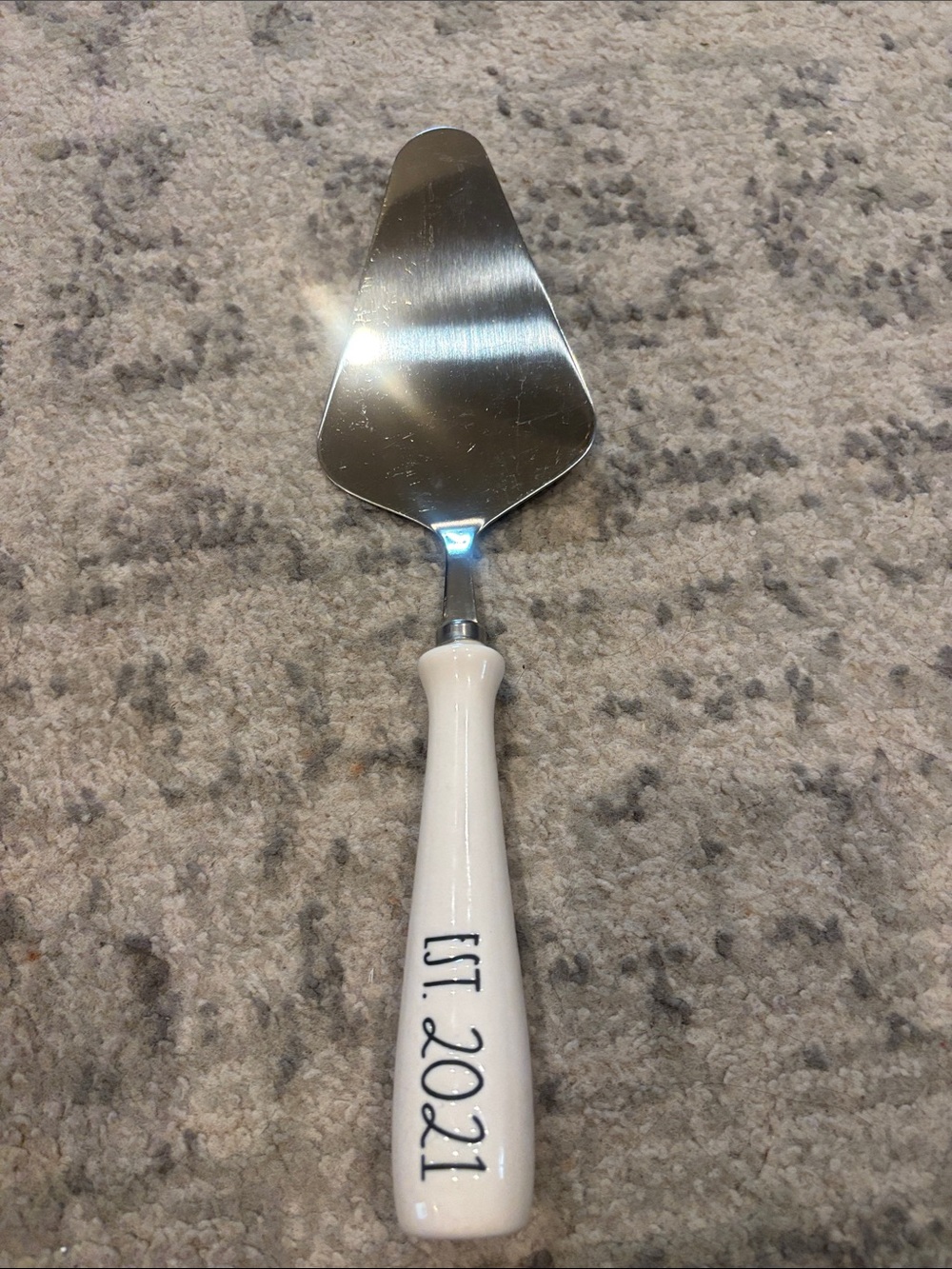 Rae Dunn White Ceramic-Handled Cake Server with EST. 2021